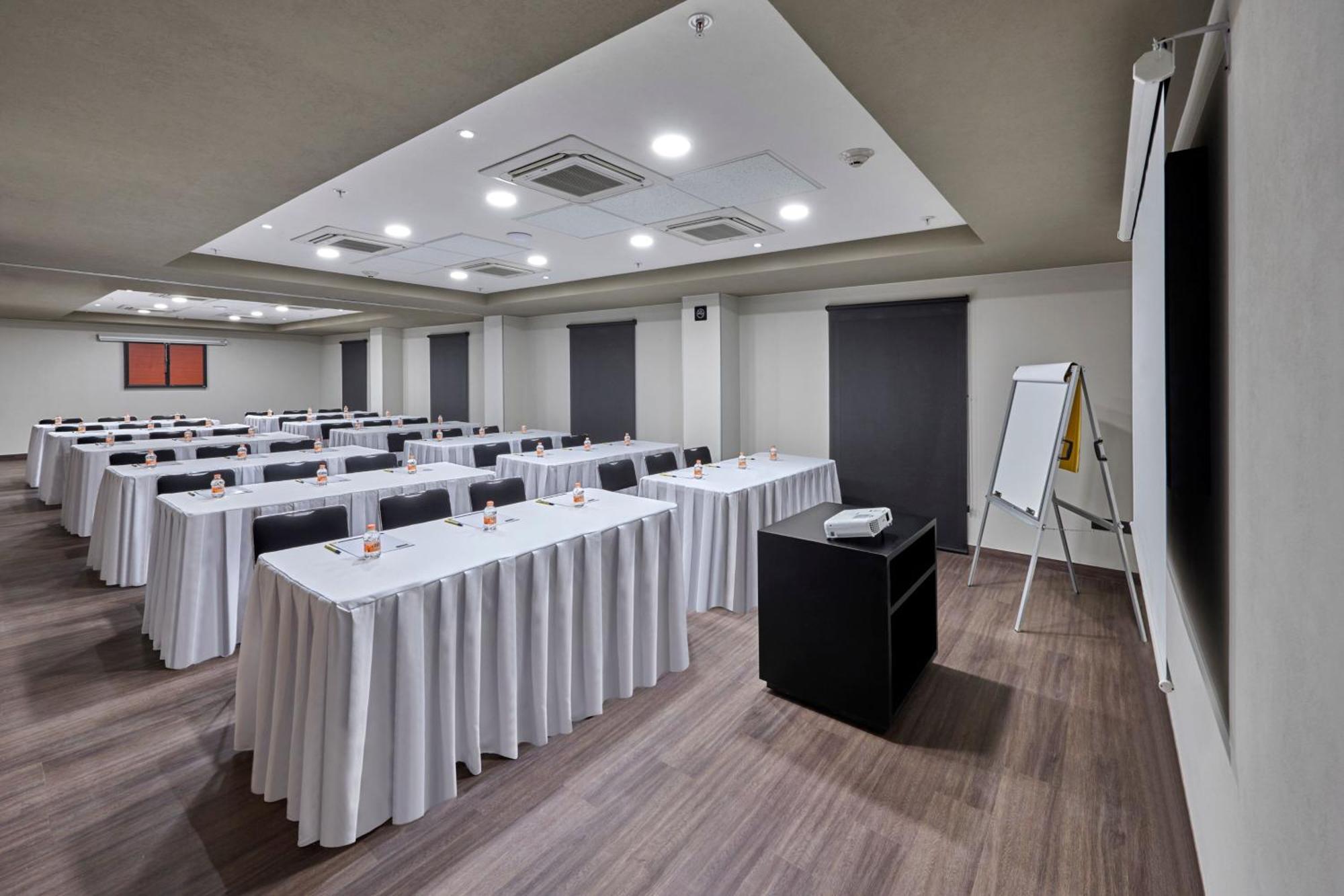 City Express By Marriott Tijuana Otay Exterior foto